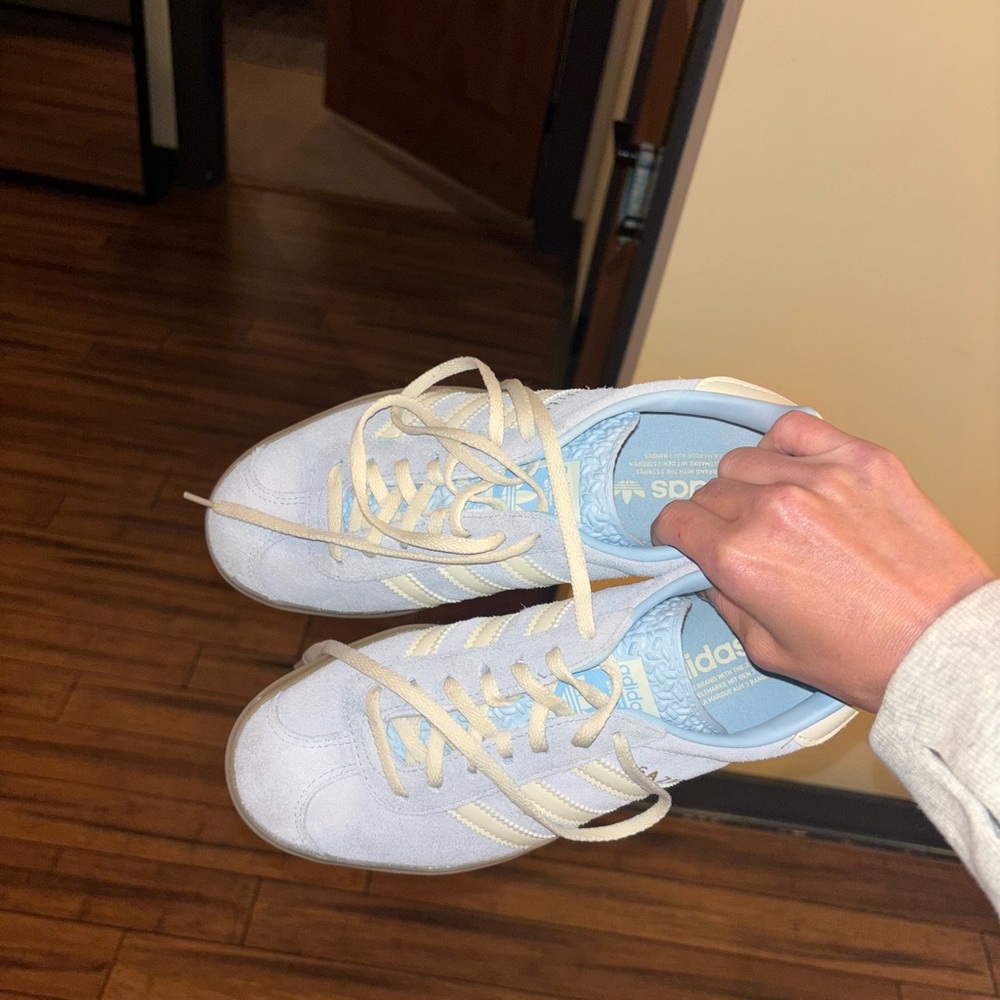 Platform Blue Adidas Sneakers - 7.5